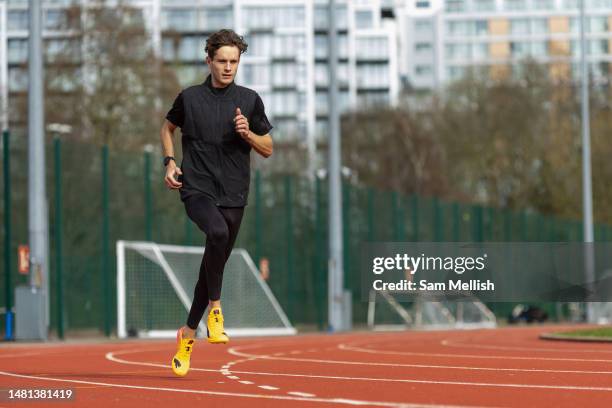 Jack Rowe 23 Jack Rowe Runner Stock Photos, High-Res Pictures, and Images - Getty ...
