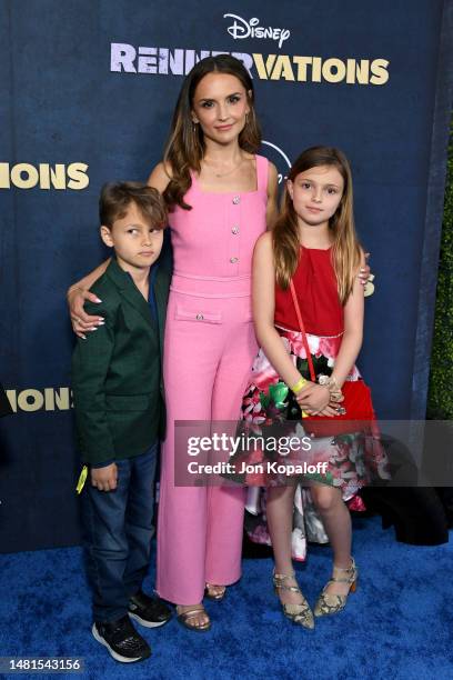 Rachael Leigh Cook and family attend the Los Angeles premiere of Disney+'s original series "Rennervations" at Regency Village Theatre on April 11,...
