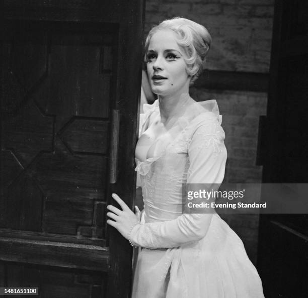 British actress Mary Ure in the role of Beatrice-Joanna in 'The Changeling' at the Royal Court Theatre in London on February 12th, 1961.