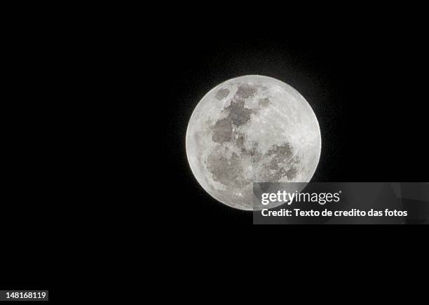 Super Lua Photos and Premium High Res Pictures - Getty Images