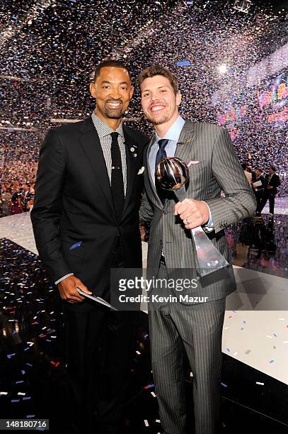 Players Juwan Howard and Mike Miller attend the 2012 ESPY Awards at Nokia Theatre L.A. Live on July 11, 2012 in Los Angeles, California.
