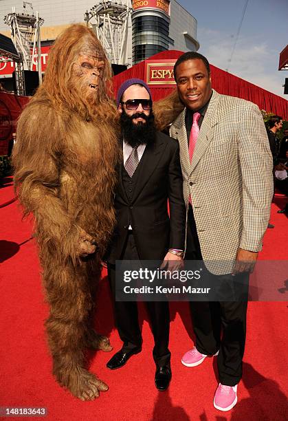 The Sasquatch, MLB player Brian Wilson of the San Francisco Giants and former NBA player Cedric Ceballos arrive at the 2012 ESPY Awards at Nokia...
