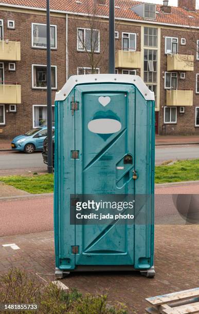 mobile toilet unit placed outside on the street - mietklo stock-fotos und bilder