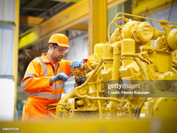 Engine Work Photo 7,847 Engine 21 Stock Photos, High-Res Pictures, and Images - Getty Images