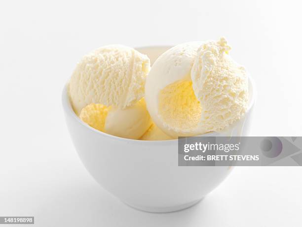 close up of bowl of ice cream - バニラ ストックフォトと画像