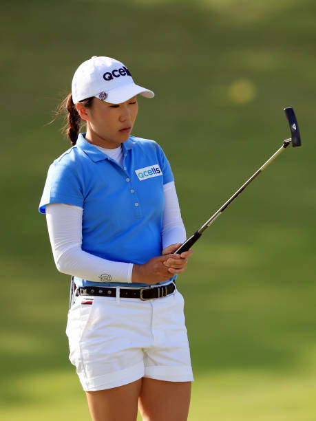 https://media.gettyimages.com/id/1482098339/photo/in-kyung-kim-of-korea-lines-up-a-putt-on-the-14th-hole-during-the-second-round-of-the-lotte.jpg?s=612x612&w=0&k=20&c=E5ItK3YGMHRkW1DetLWr5PohOwD_FUkxPdwTx1GecHg=