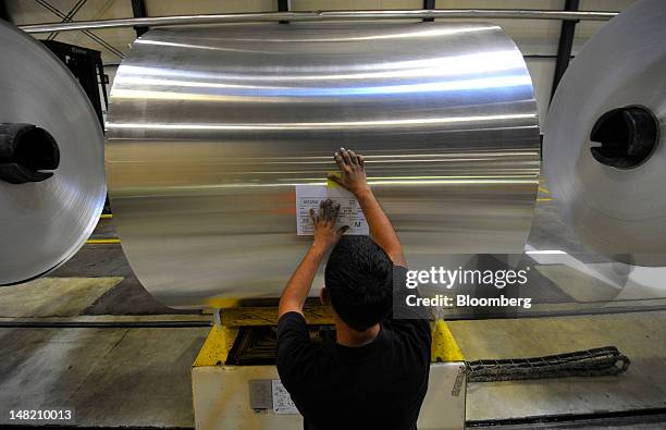 Ball Can Making Process 84 Aluminium Can Production At Ball Packaging Europe Ltd Stock Photos ...