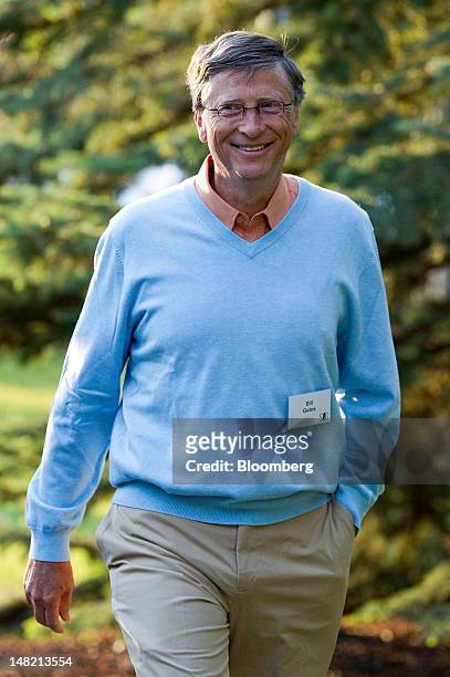 Bill Gates, chairman and founder of Microsoft Corp., arrives for the morning session at the Allen & Co. Media and Technology Conference in Sun...