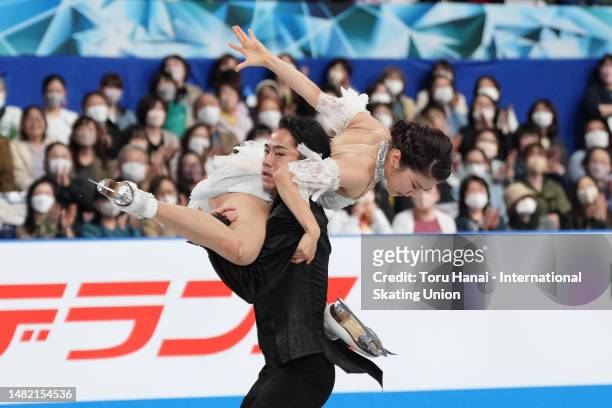 Kana Muramoto and Daisuke Takahashi of Japan compete in the Ice Dance Free Dance during the World Team Trophy at Tokyo Metropolitan Gymnasium on...