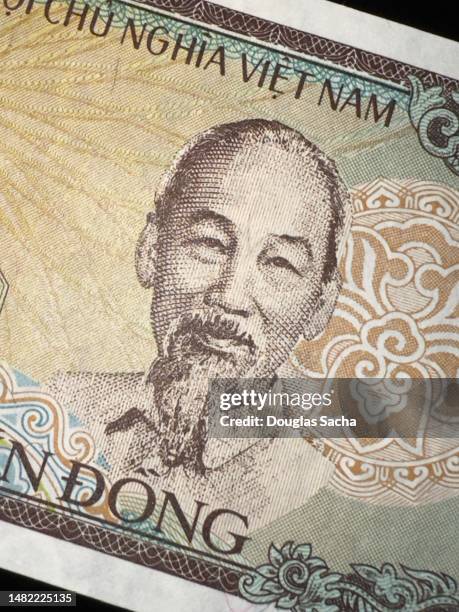 ho chi minh portrait on vietnamese currency - vietnamese dong stock pictures, royalty-free photos & images