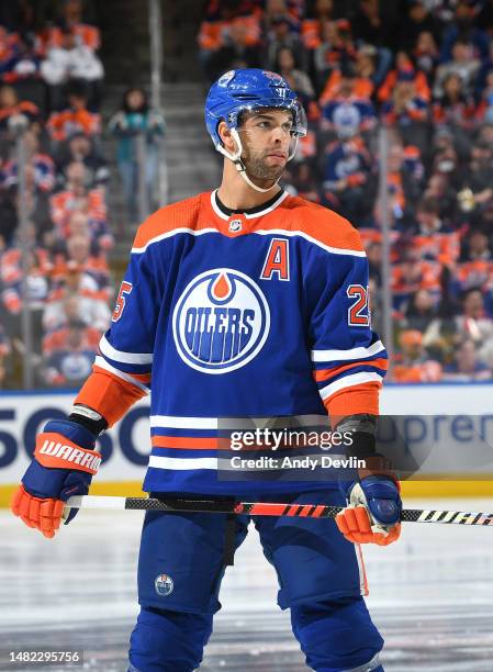 Darnell Nurse of the Edmonton Oilers awaits a face-off during the game against the San Jose Sharks on April 13, 2023 at Rogers Place in Edmonton,...