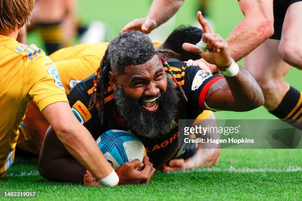 Pita Gus Sowakula of the Chiefs celebrates after scoring a try during the round eight Super Rugby Pacific match between Hurricanes and Chiefs at Sky...