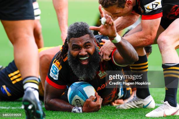 Pita Gus Sowakula of the Chiefs celebrates after scoring a try during the round eight Super Rugby Pacific match between Hurricanes and Chiefs at Sky...