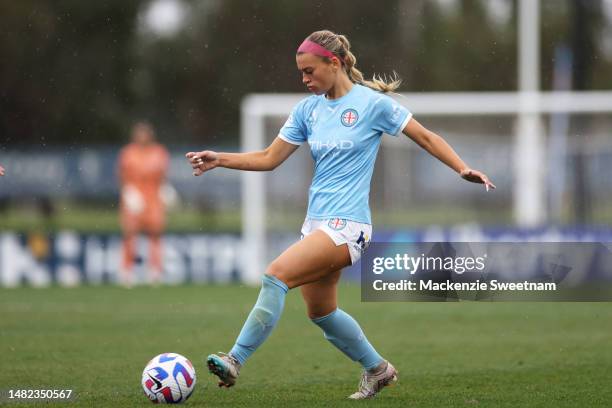 Julia Grosso of Melbourne City FC runs with the ball during the A-League Women's Semi Final match between Melbourne City and Melbourne Victory at...