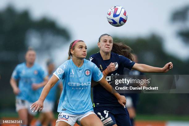 Lia Privitelli of the Victory and Julia Grosso of Melbourne City contest the ball during the A-League Women's Semi Final match between Melbourne City...