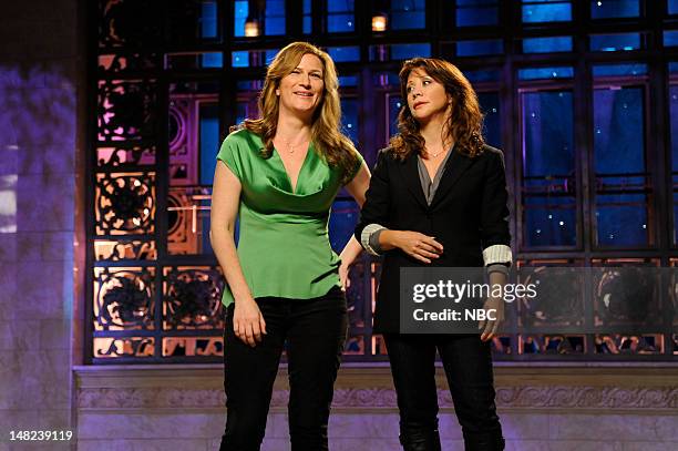 Women of SNL-- Pictured: Ana Gasteyer, Cheri Oteri -- Photo by: Dana Edelson/NBC