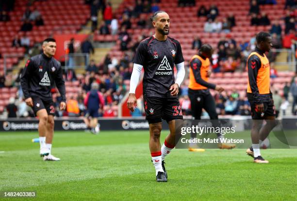 Theo Walcott of Southampton warms up during the Premier League match between Southampton FC and Crystal Palace at St. Mary's Stadium on April 15,...