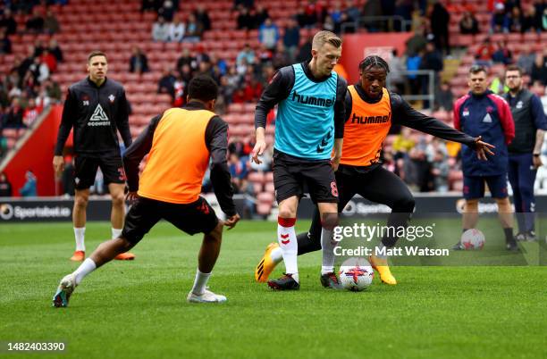 James Ward-Prowse of Southampton warms up during the Premier League match between Southampton FC and Crystal Palace at St. Mary's Stadium on April...