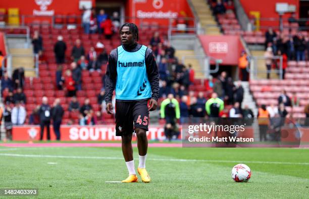 Romeo Lavia of Southampton warms up during the Premier League match between Southampton FC and Crystal Palace at St. Mary's Stadium on April 15, 2023...