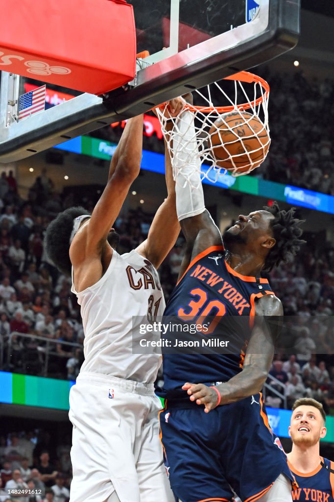 Julius Randle Knicks Cavs Finals Game dunk The Stakes: Chasing 1999