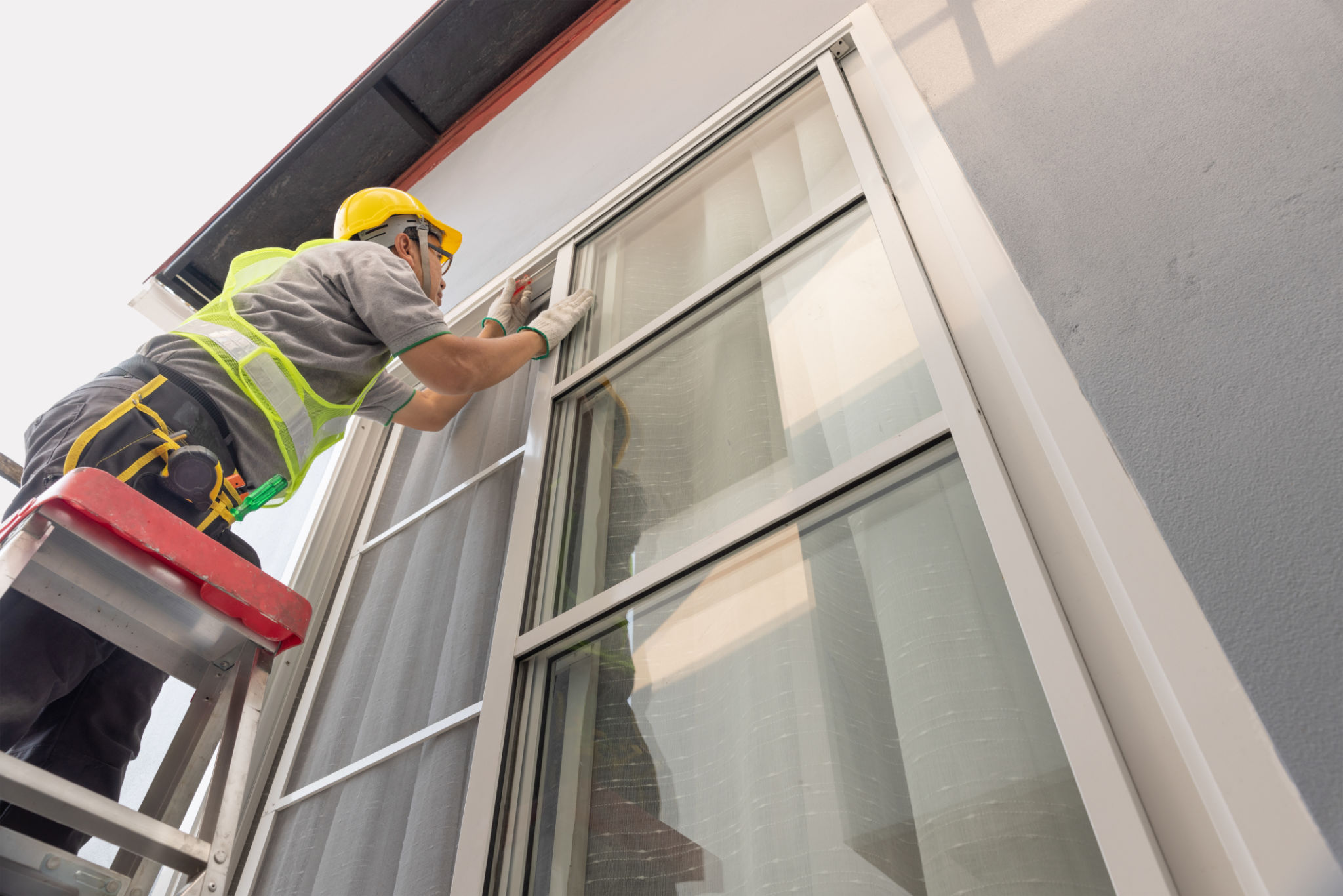 installing blinds