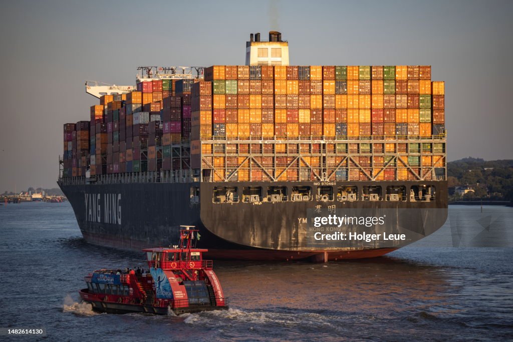 Container Loca Local Ferry Boat And Container Ship Ym Wholesome On Elbe River High-Res ...