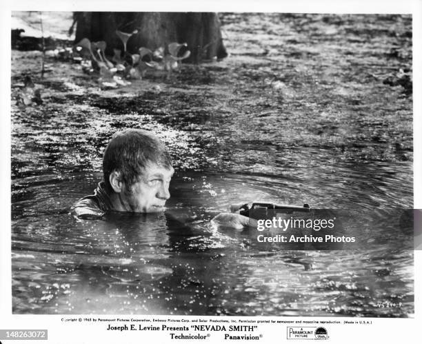 64 Steve Mcqueen With Gun Stock Photos, High-Res Pictures, and Images