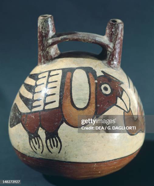 327 Nazca Pottery Stock Photos, High-Res Pictures, and Images - Getty ...