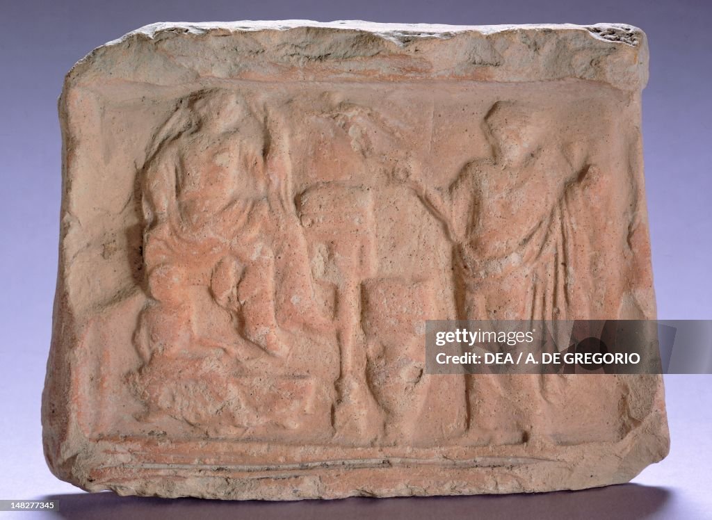 Front of Arula, terracotta sculpture from Dyrrachion, now Durres (Albania). Greek Civilization, 4th Century BC. (Photo by DeAgostini/Getty Images)