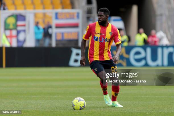 Samuel Umtiti of US Lecce during the Serie A match between US Lecce and UC Sampdoria at Stadio Via del Mare on April 16, 2023 in Lecce, Italy.