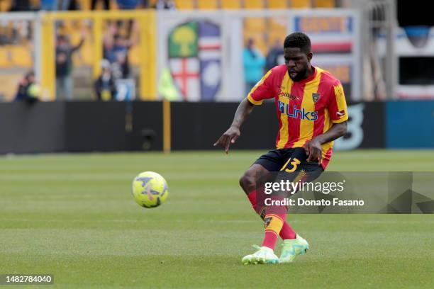 Samuel Umtiti of US Lecce during the Serie A match between US Lecce and UC Sampdoria at Stadio Via del Mare on April 16, 2023 in Lecce, Italy.