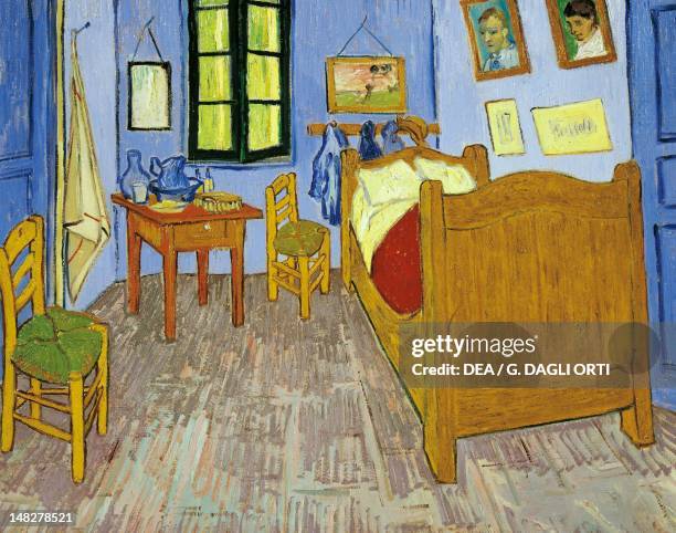 Van Gogh's bedroom in Arles oil on canvas, 57.5 x 74 cm. Version preserved in the Musee d'Orsay in Paris. ; Paris, Musée D'Orsay .