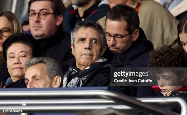 Julien Clerc attends the Ligue 1 match between Paris Saint-Germain and RC Lens at Parc des Princes stadium on April 15, 2023 in Paris, France.