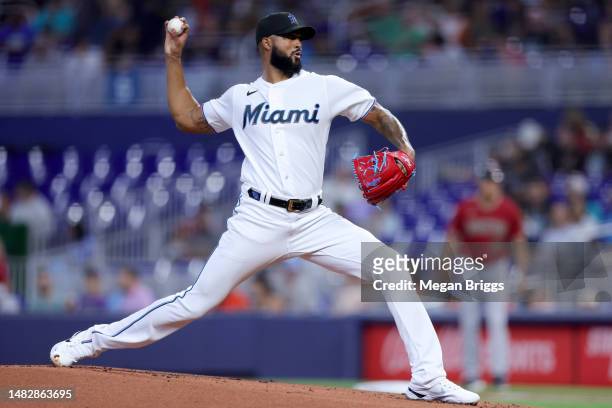 Sandy Alcantara of the Miami Marlins delivers a pitch against the Arizona Diamondbacks during the first inning at loanDepot park on April 16, 2023 in...