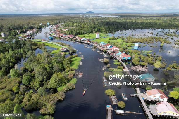 Sentarum 25 Lake Sentarum National Park Stock Photos, High-Res Pictures, and ...
