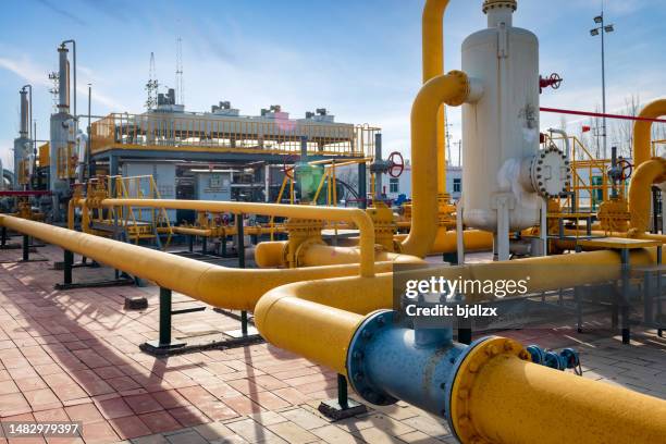 pipeline and valve of chemical plant - working oil pumps stock pictures, royalty-free photos & images