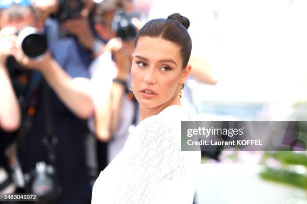 Adèle Exarchopoulos le 21 mai 2022 lors du photocall de "Smoking Causes Coughing " au festival de Cannes.