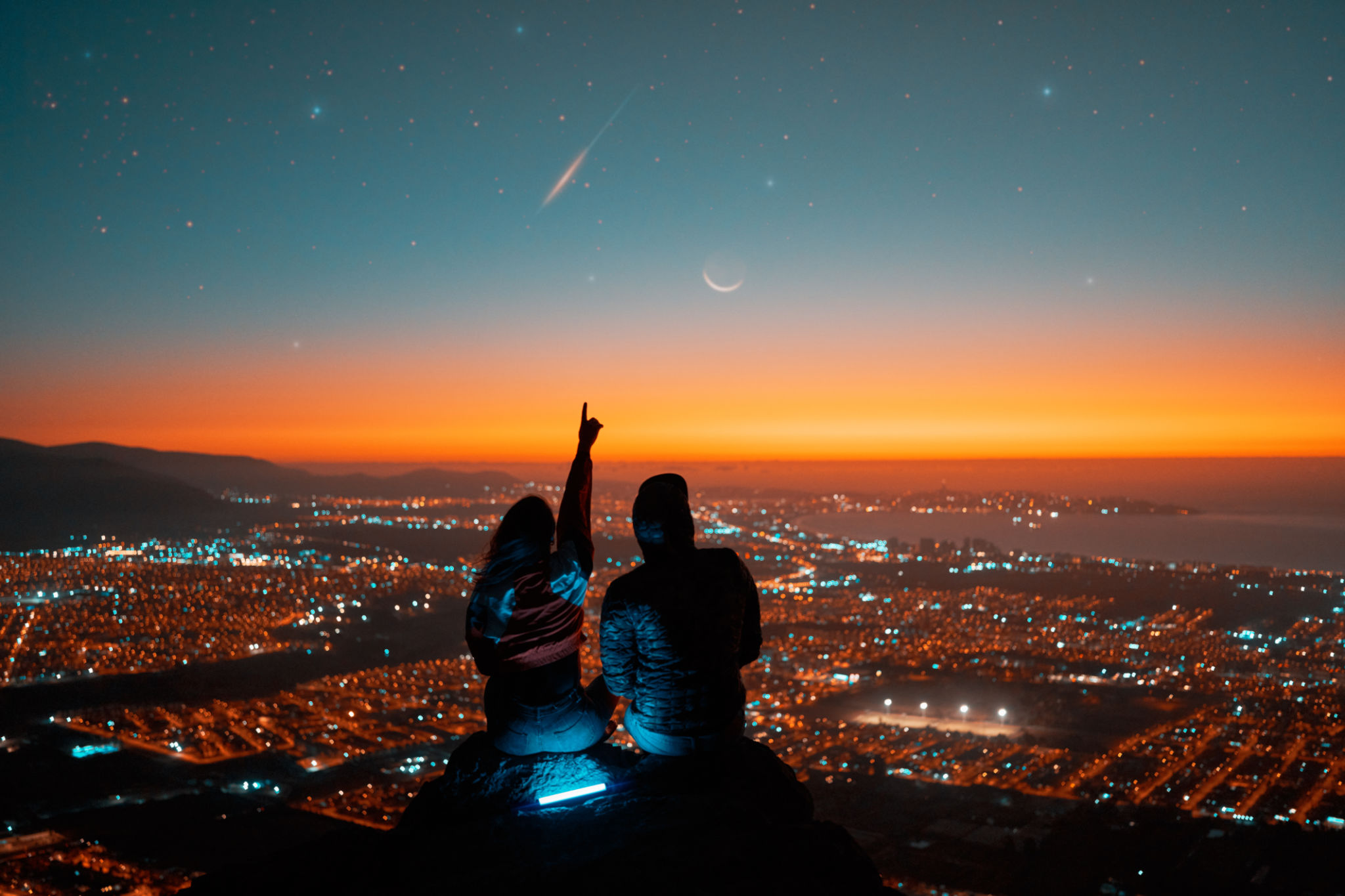 couple under moon