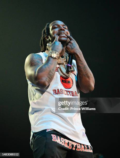 Gee Bag Rapper 467 Est Gee Stock Photos, High-Res Pictures, and Images - Getty Images