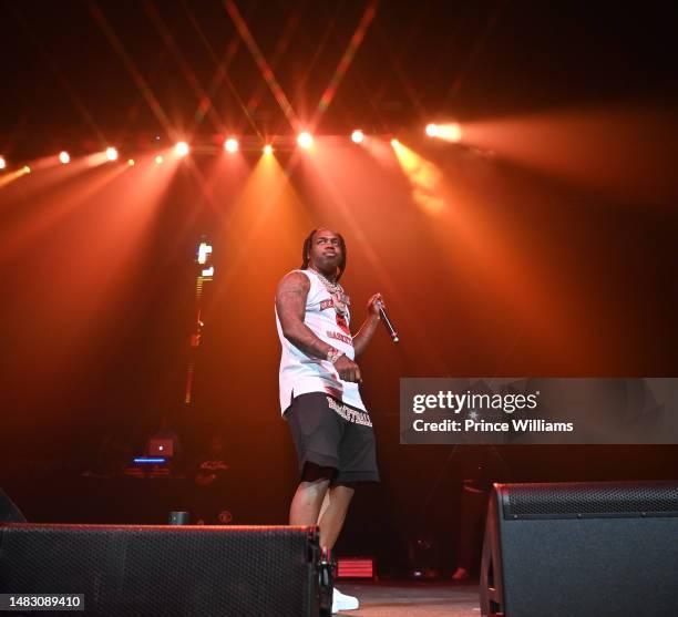 Gee Bag Rapper 467 Est Gee Stock Photos, High-Res Pictures, and Images - Getty Images