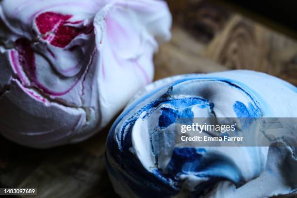 red and blue meringues - street party uk stock pictures, royalty-free photos & images