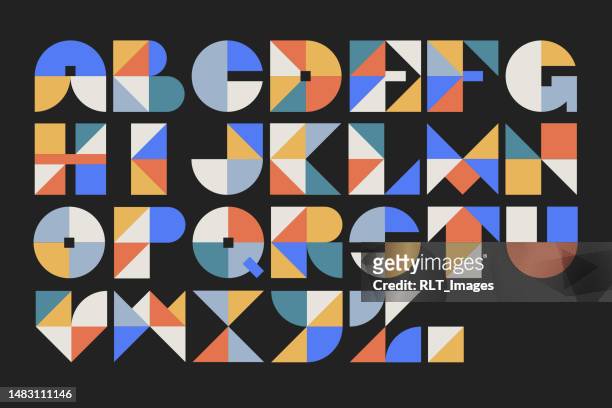 ilustraciones, imágenes clip art, dibujos animados e iconos de stock de alfabeto tipo de letra personalizado hecho con formas geométricas abstractas - abecedario