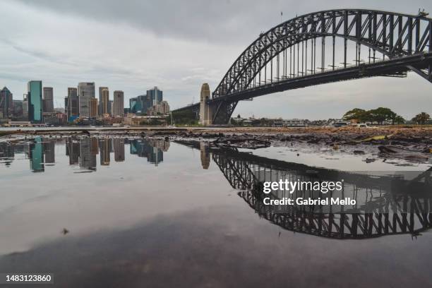 views of harbour bridge and opera house in sydney, australia - suburbia australia stock pictures, royalty-free photos & images