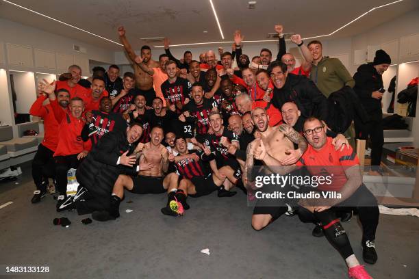 Players and staff of AC Milan celebrate the win at the end of the UEFA Champions League quarterfinal second leg match between SSC Napoli and AC Milan...