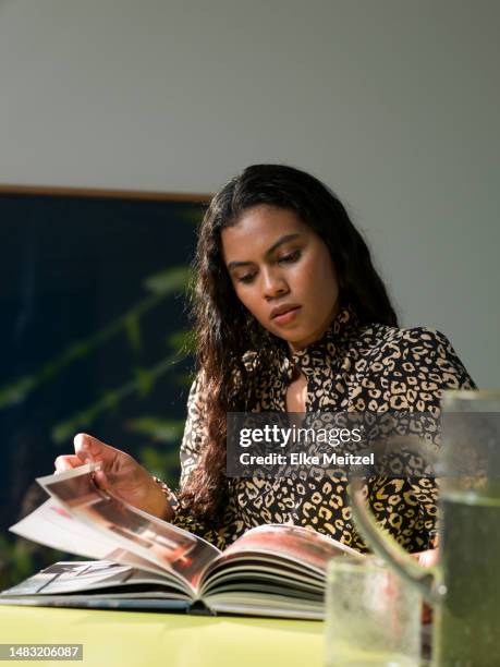 young woman educating herself - university student australia stock pictures, royalty-free photos & images