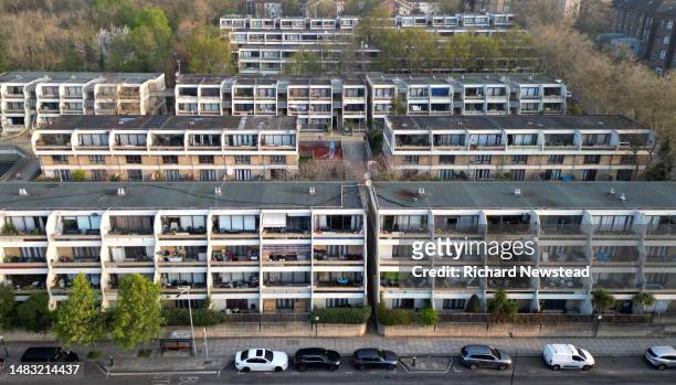 whittington estate - brutalist britain stock pictures, royalty-free photos & images