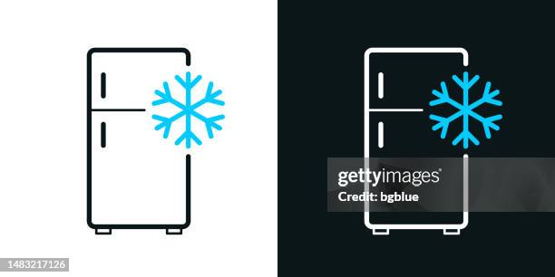 illustrations, cliparts, dessins animés et icônes de frigo avec flocon de neige. icône de ligne bicolore sur fond noir ou blanc - contour modifiable - réfrigérateur fermé