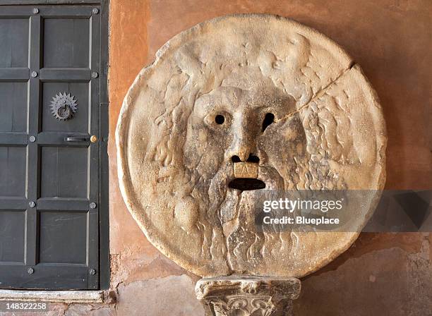 la bocca della verità («la bouche de la vérité), rome, italie - bocca della verita photos et images de collection