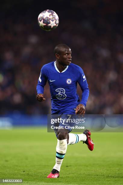 Golo Kante of Chelsea controls the ball during the UEFA Champions League quarterfinal second leg match between Chelsea FC and Real Madrid at Stamford...