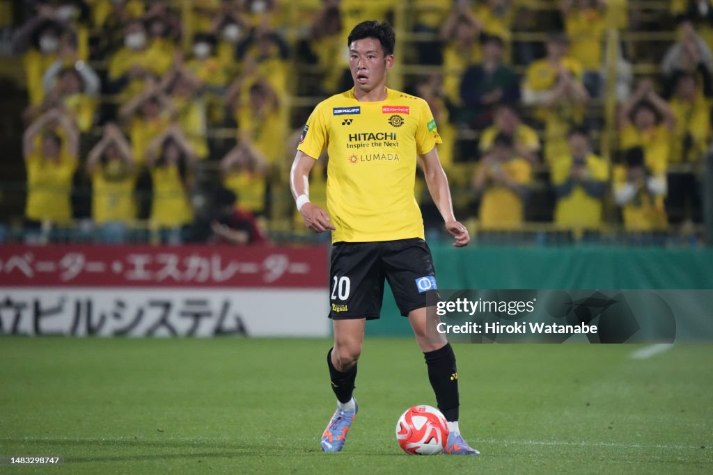 Kashiwa Reysol v Albirex Niigata - J.LEAGUE YBC Levain Cup Group D